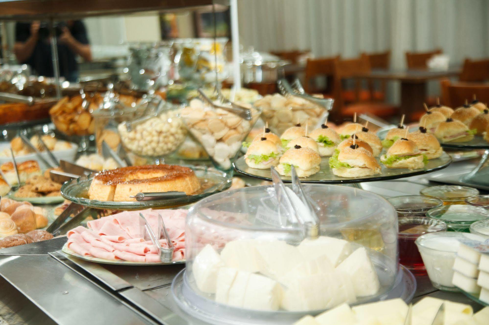 Villalba Hotel Uberlândia Екстериор снимка